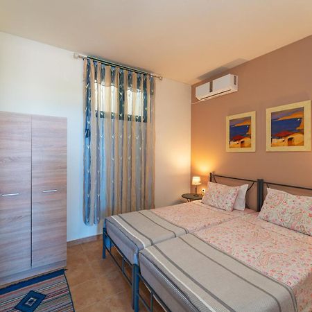 Mare Blu 1 On The Beach Gennadi Exterior photo